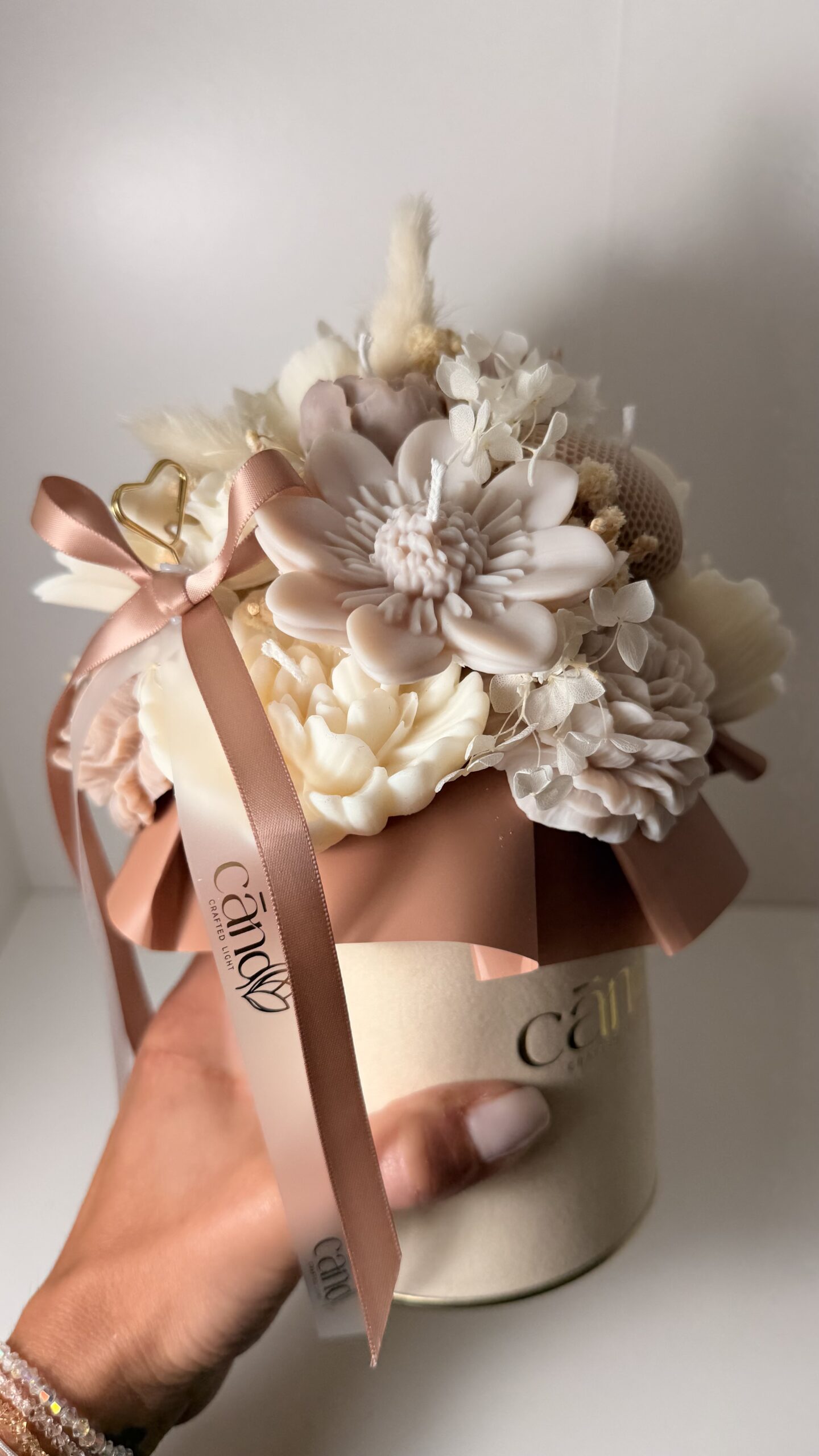 Beige & Cream Small - Image 3